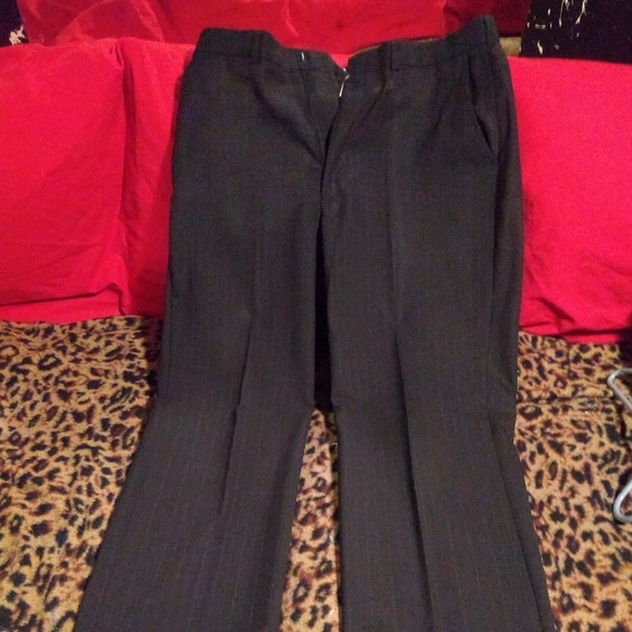 2 sports jackets and 1 suite - Picture 8 of 8